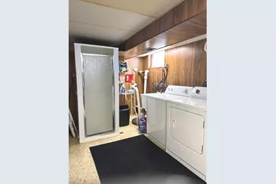 14240 S Manistee Avenue, Burnham, IL 60633 - Photo 17