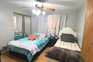 14240 S Manistee Ave, Burnham, IL 60633 - Photo 13