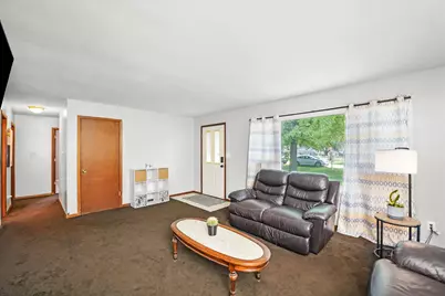 6846 S James Drive, Rochelle, IL 61068 - Photo 9