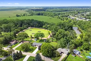 6846 S James Dr, Rochelle, IL 61068 - Photo 25