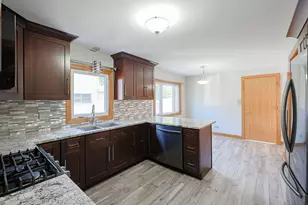 7549 Banks St, Justice, IL 60458 - Photo 19