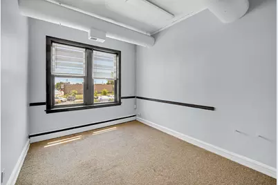 11000 S Michigan Avenue, Chicago, IL 60628 - Photo 13