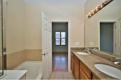 353 E Eastgate Place, Chicago, IL 60616 - Photo 33