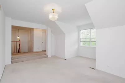 800 Linden Circle, Hoffman Estates, IL 60169 - Photo 11