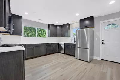 27W180 Cooley Avenue, Winfield, IL 60190 - Photo 3