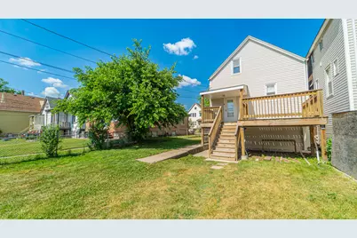 10439 S Avenue M, Chicago, IL 60617 - Photo 23