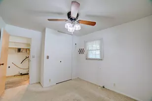 100 W Herron Ct, Watseka, IL 60970 - Photo 17