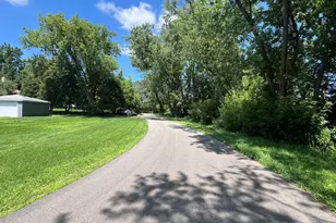 35025 N Ingleside Dr, Ingleside, IL 60041 - Photo 5