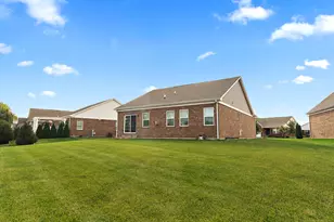 2019 Royalglen Dr, New Lenox, IL 60451 - Photo 25