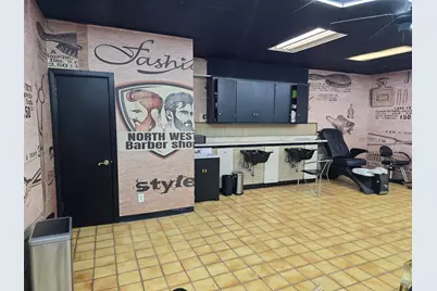 5533 N Milwaukee Avenue, Chicago, IL 60630 - Photo 15