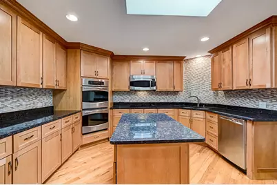 1409 Burr Oak Road #414A, Hinsdale, IL 60521 - Photo 9