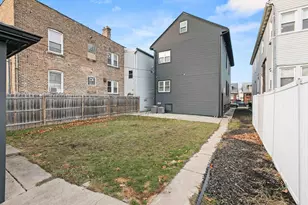 5155 W Roscoe St, Chicago, IL 60641 - Photo 33