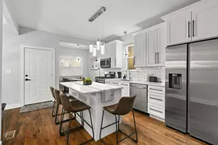 5155 W Roscoe St, Chicago, IL 60641 - Photo 7