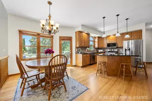 1012 Conan Doyle Rd, Naperville, IL 60564 - Photo 9