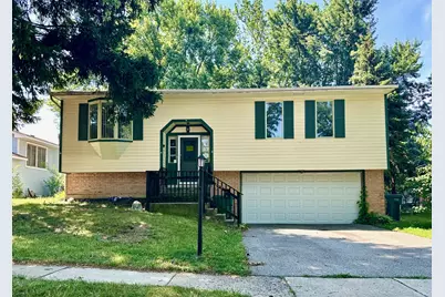 899 Carl Avenue, Elgin, IL 60120 - Photo 1