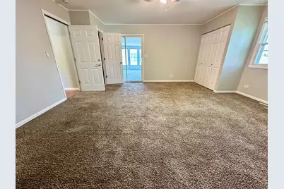 899 Carl Avenue, Elgin, IL 60120 - Photo 11