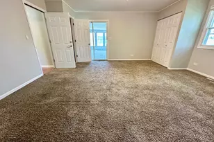 899 Carl Ave, Elgin, IL 60120 - Photo 11