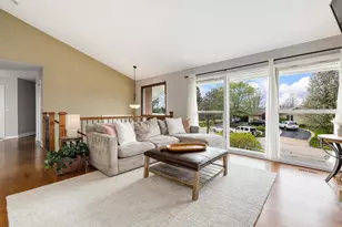 2101 Valley Lo Ln, Glenview, IL 60025 - Photo 5