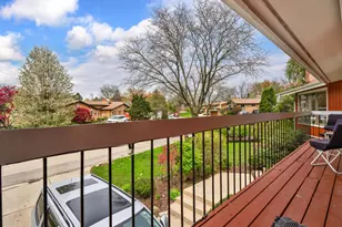 2101 Valley Lo Ln, Glenview, IL 60025 - Photo 17