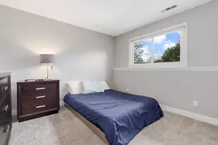 2101 Valley Lo Ln, Glenview, IL 60025 - Photo 21