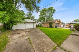 15620 Ingleside Ave, Dolton, IL 60419 - Photo 13