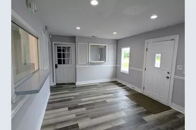 1S085 Summit Avenue, Oakbrook Terrace, IL 60181 - Photo 5