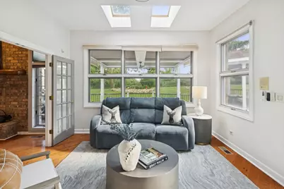 8120 Woodside Lane, Burr Ridge, IL 60527 - Photo 11