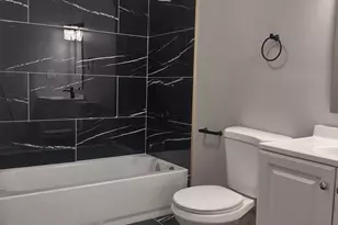 11531 S Perry Ave, Chicago, IL 60628 - Photo 7