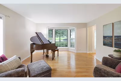 49 Mohawk Street, Cary, IL 60013 - Photo 5