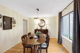 49 Mohawk St, Cary, IL 60013 - Photo 7