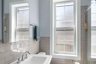 1424 E 58th St, Chicago, IL 60637 - Photo 13