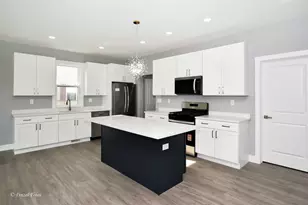 1317 Sage Ln, Harvard, IL 60033 - Photo 5