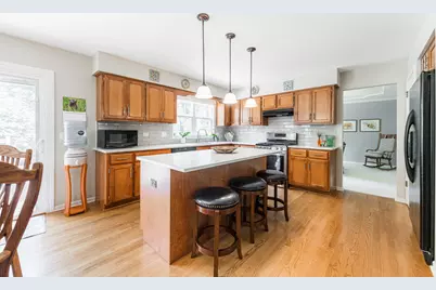 102 Quinlan Avenue, Dekalb, IL 60115 - Photo 17