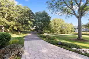 21175 N Middleton Dr, Kildeer, IL 60047 - Photo 3