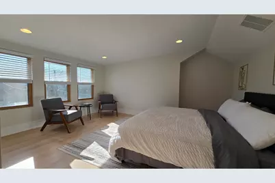 4000 Forest Avenue #6, Brookfield, IL 60513 - Photo 11