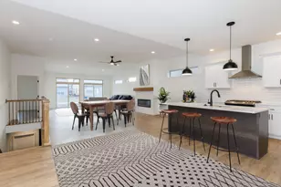 1922 Dunraven Rd, Bloomington, IL 61704 - Photo 13