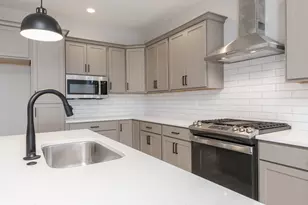 1922 Dunraven Rd, Bloomington, IL 61704 - Photo 15