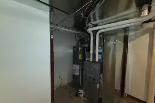 1902 W 1st St, Dixon, IL 61021 - Photo 33