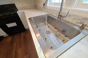 1902 W 1st St, Dixon, IL 61021 - Photo 21