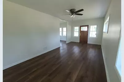 1902 W 1st Street, Dixon, IL 61021 - Photo 7