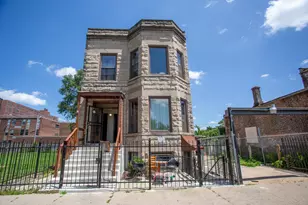 6049 S Champlain Ave, Chicago, IL 60637 - Photo 1