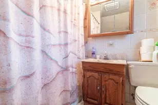 10747 S Avenue H, Chicago, IL 60617 - Photo 15