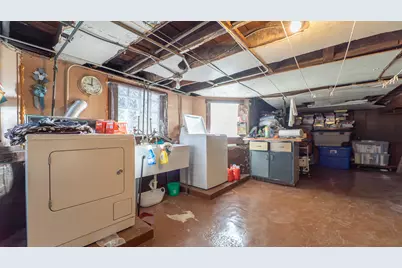 10747 S Avenue H, Chicago, IL 60617 - Photo 19