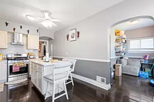 6921 26th St, Berwyn, IL 60402 - Photo 5