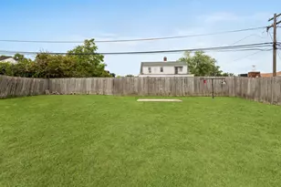 251 W 10th St, Chicago Heights, IL 60411 - Photo 25