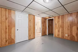 251 W 10th St, Chicago Heights, IL 60411 - Photo 21