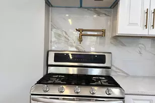 1304 S 50th Ave, Cicero, IL 60804 - Photo 9