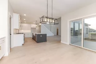 1009 Mount Carmel Rd, Bloomington, IL 61705 - Photo 5