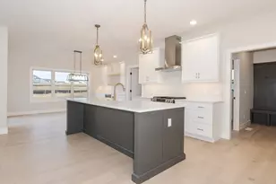 1009 Mount Carmel Rd, Bloomington, IL 61705 - Photo 15