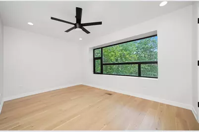 3027 N Elbridge Avenue, Chicago, IL 60618 - Photo 11